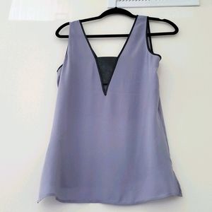 A short sleeve shirt